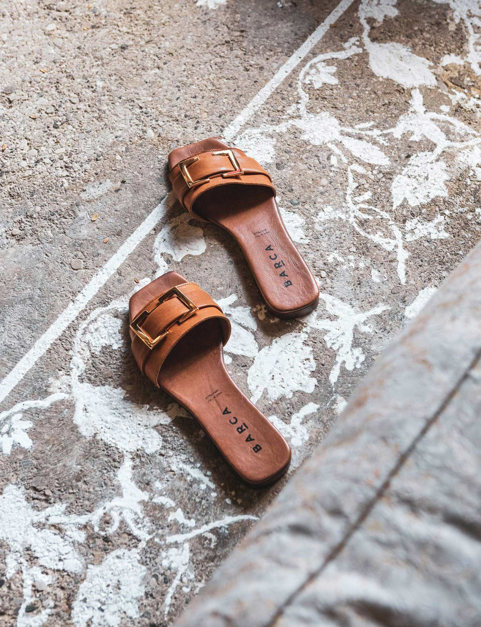 Slippers heel 1 cm brown leather