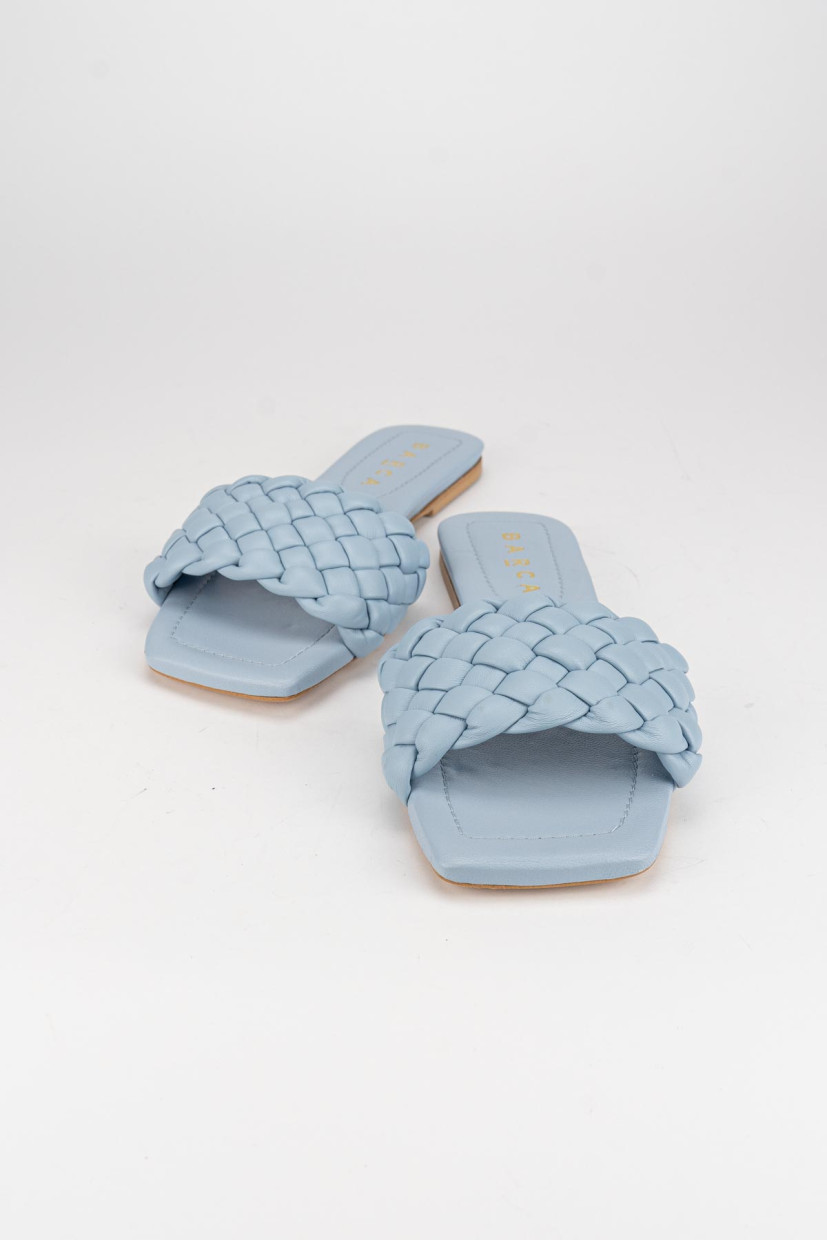 Slippers heel 1 cm light blue leather