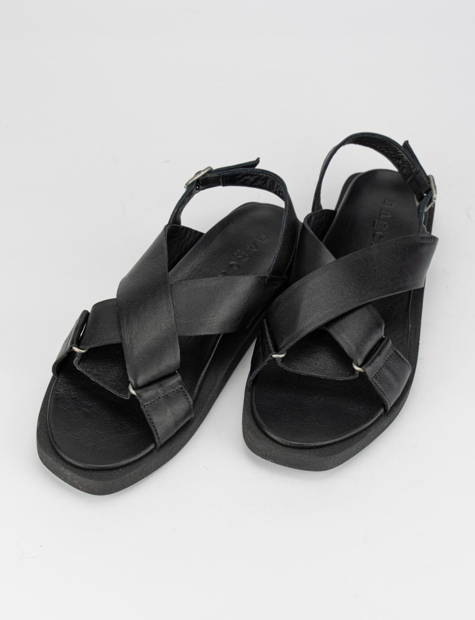 Low heel sandals heel 1 cm black leather