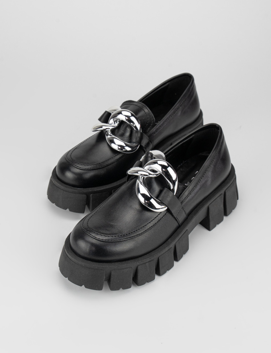 Mocassino tacco 1cm nero pelle