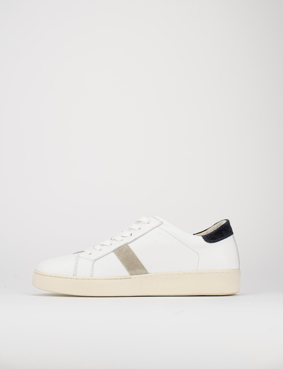 Sneakers white leather