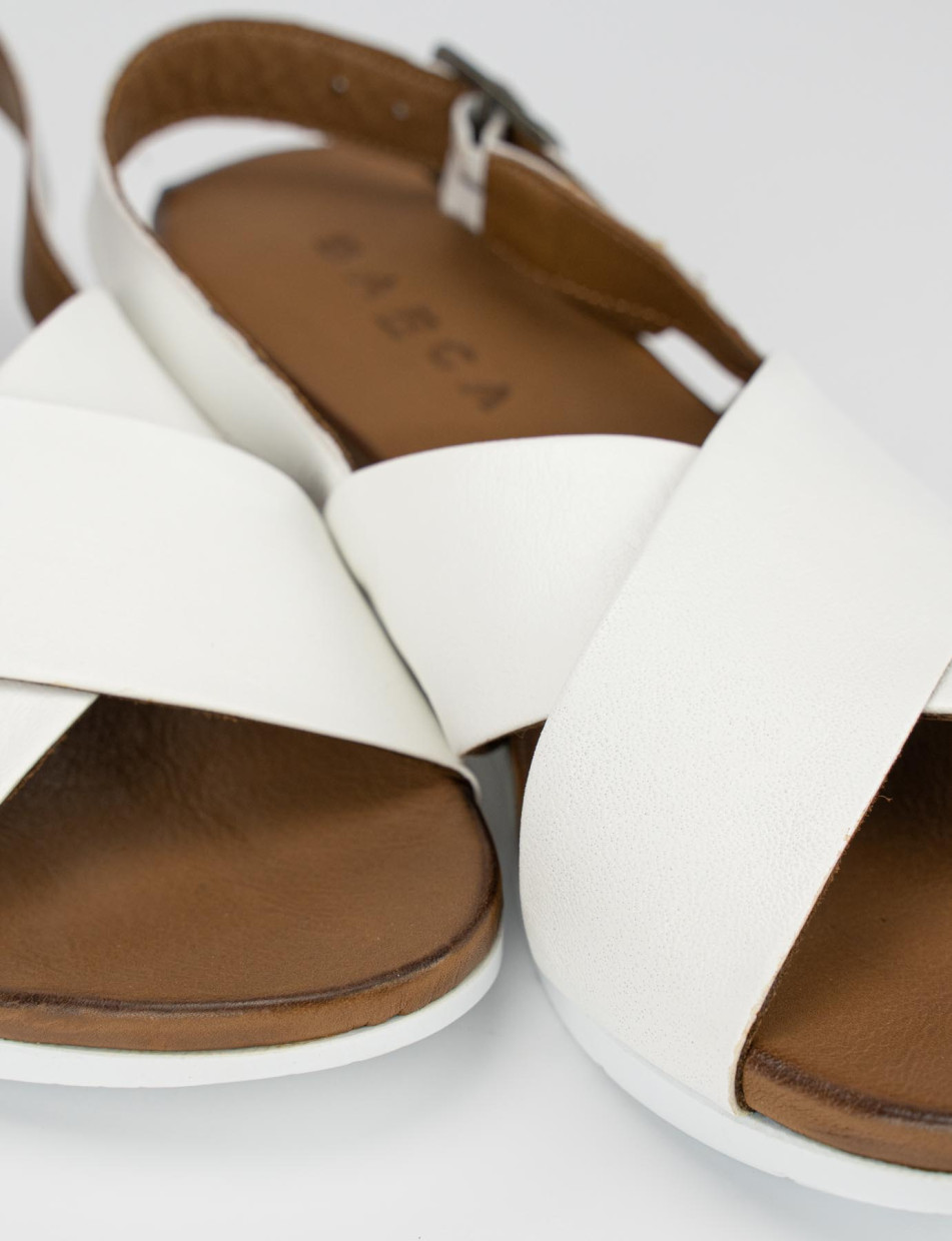 Wedge heels heel 3 cm white leather