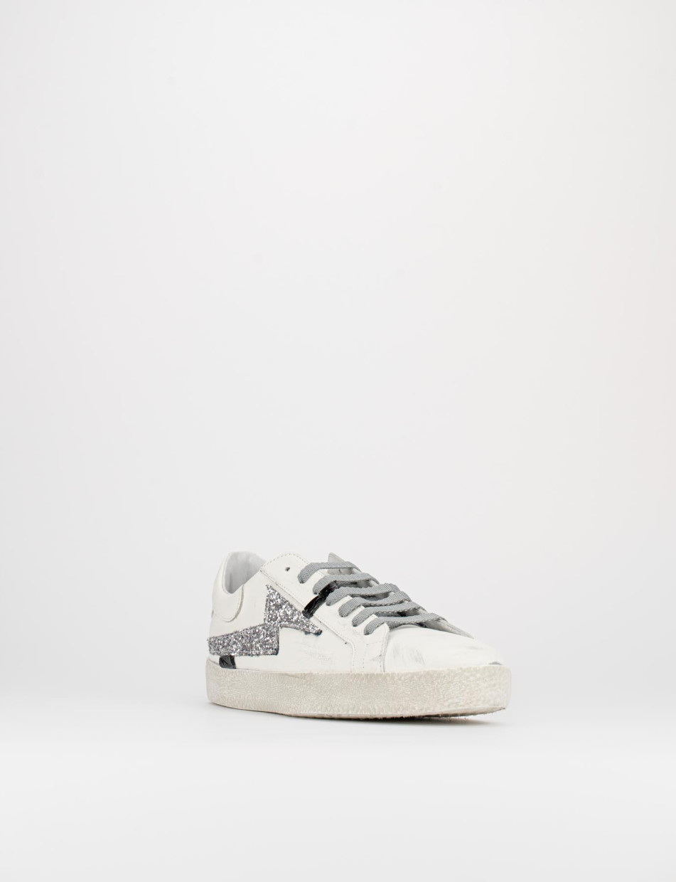 Sneakers white leather