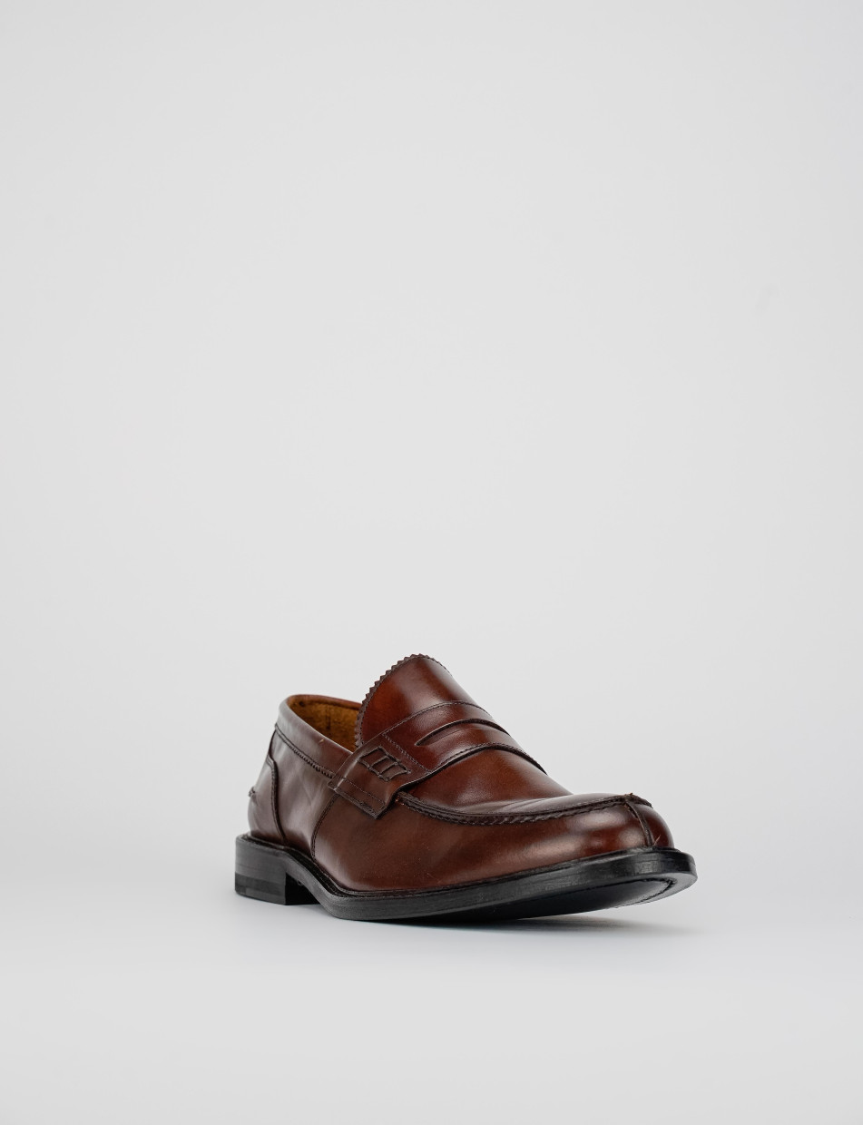 Loafers brown leather