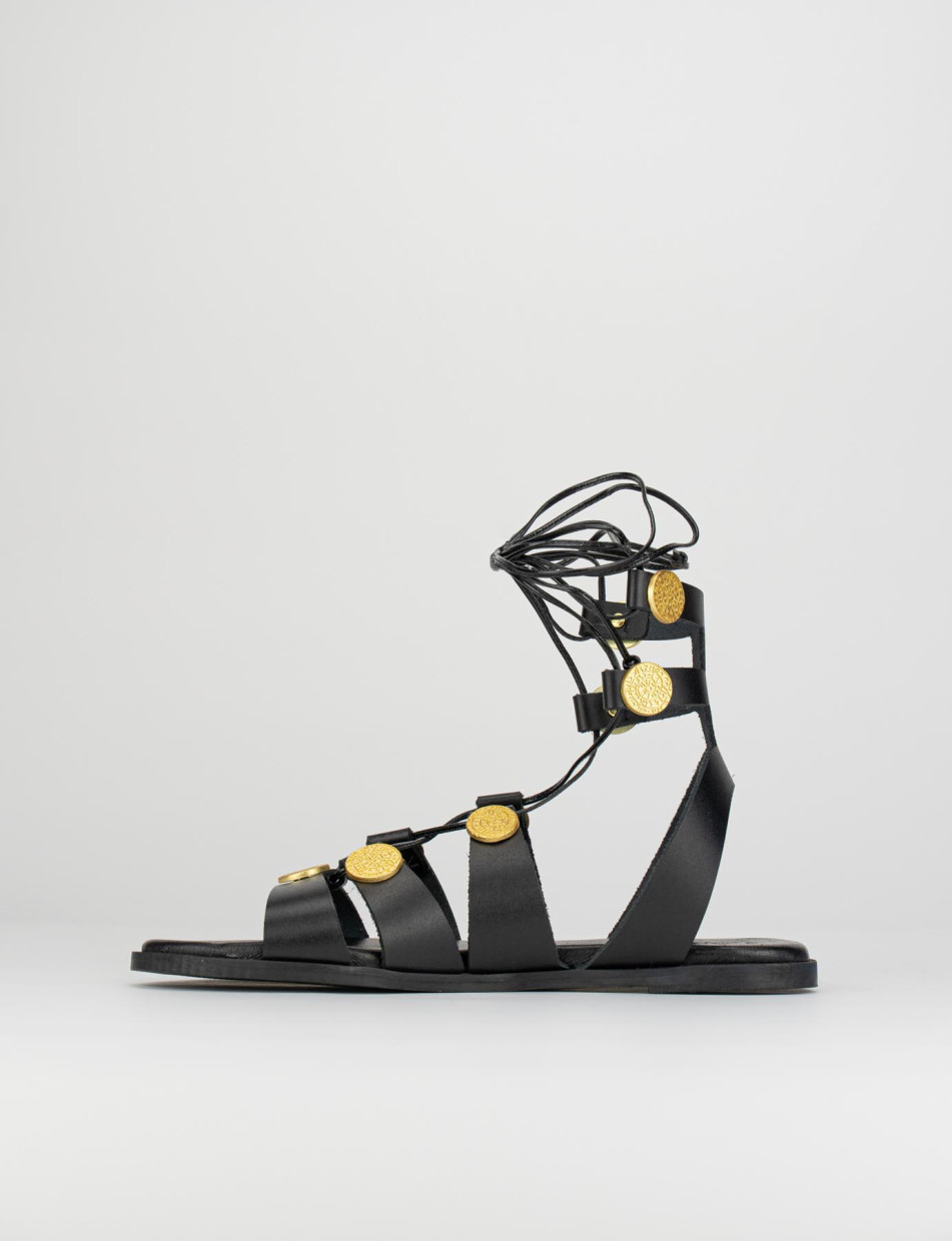 Low heel sandals heel 1 cm black leather