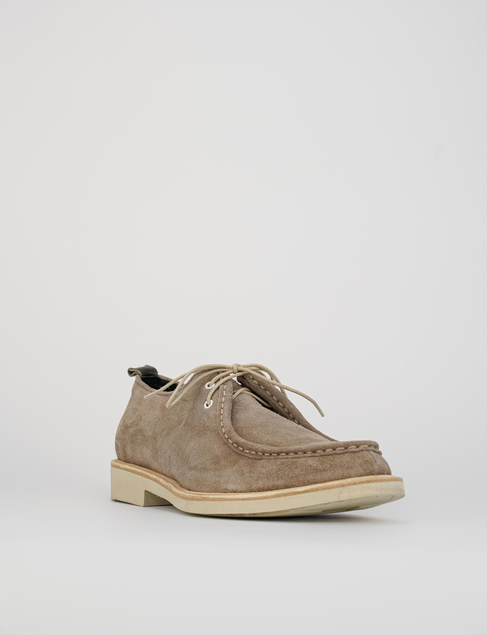 Lace-up shoes beige chamois