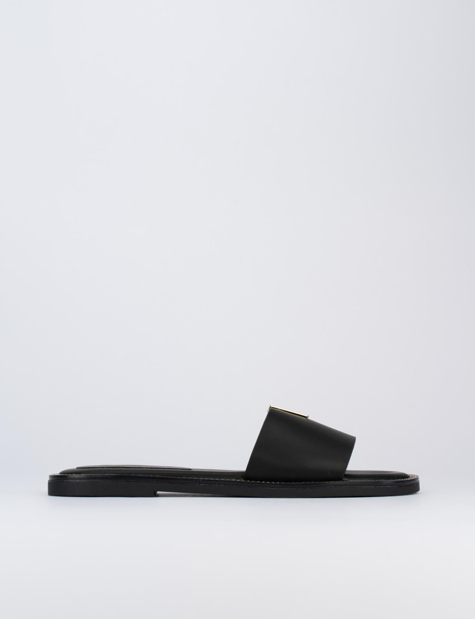 Slippers heel 1 cm black leather