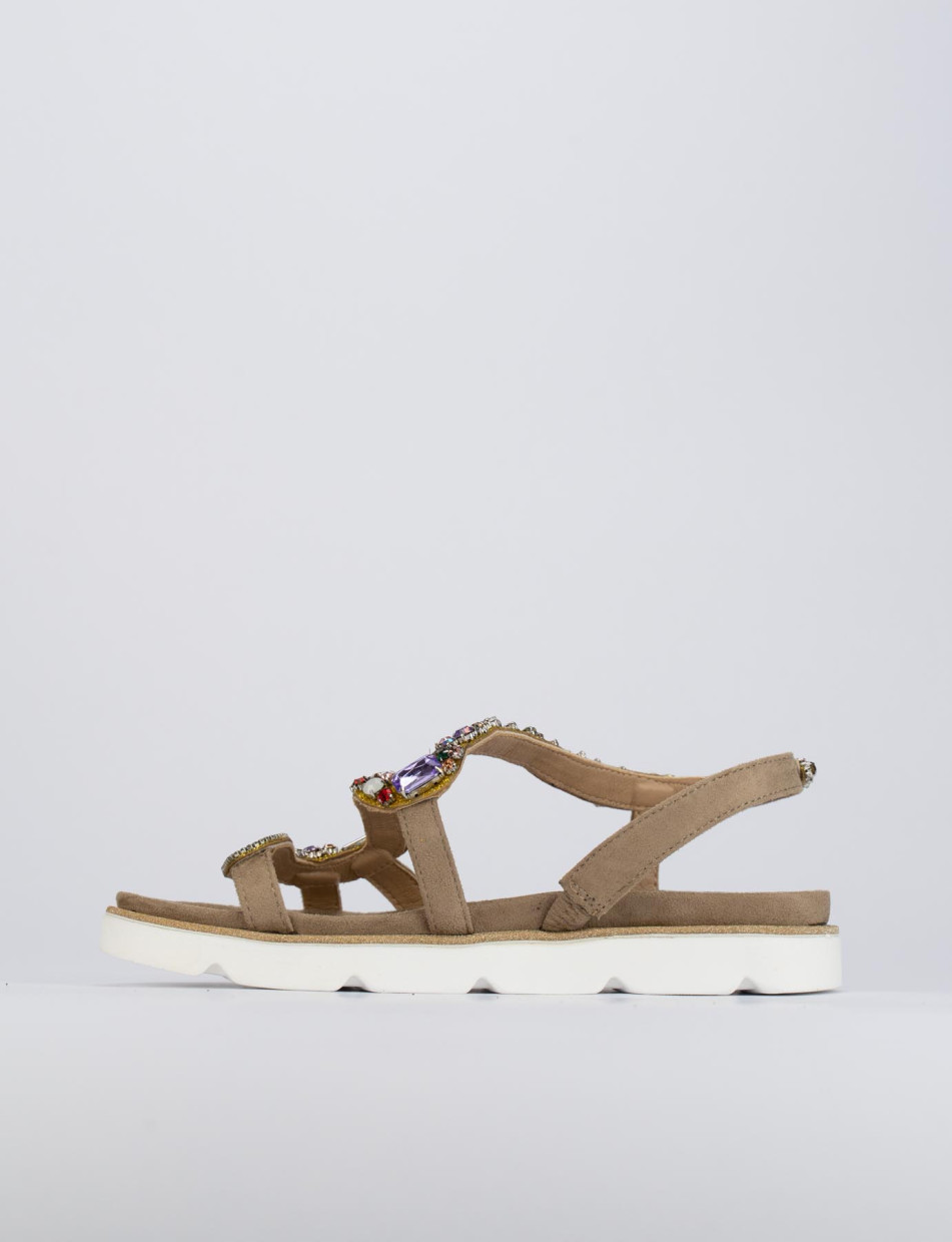 Low heel sandals heel 1 cm beige leather