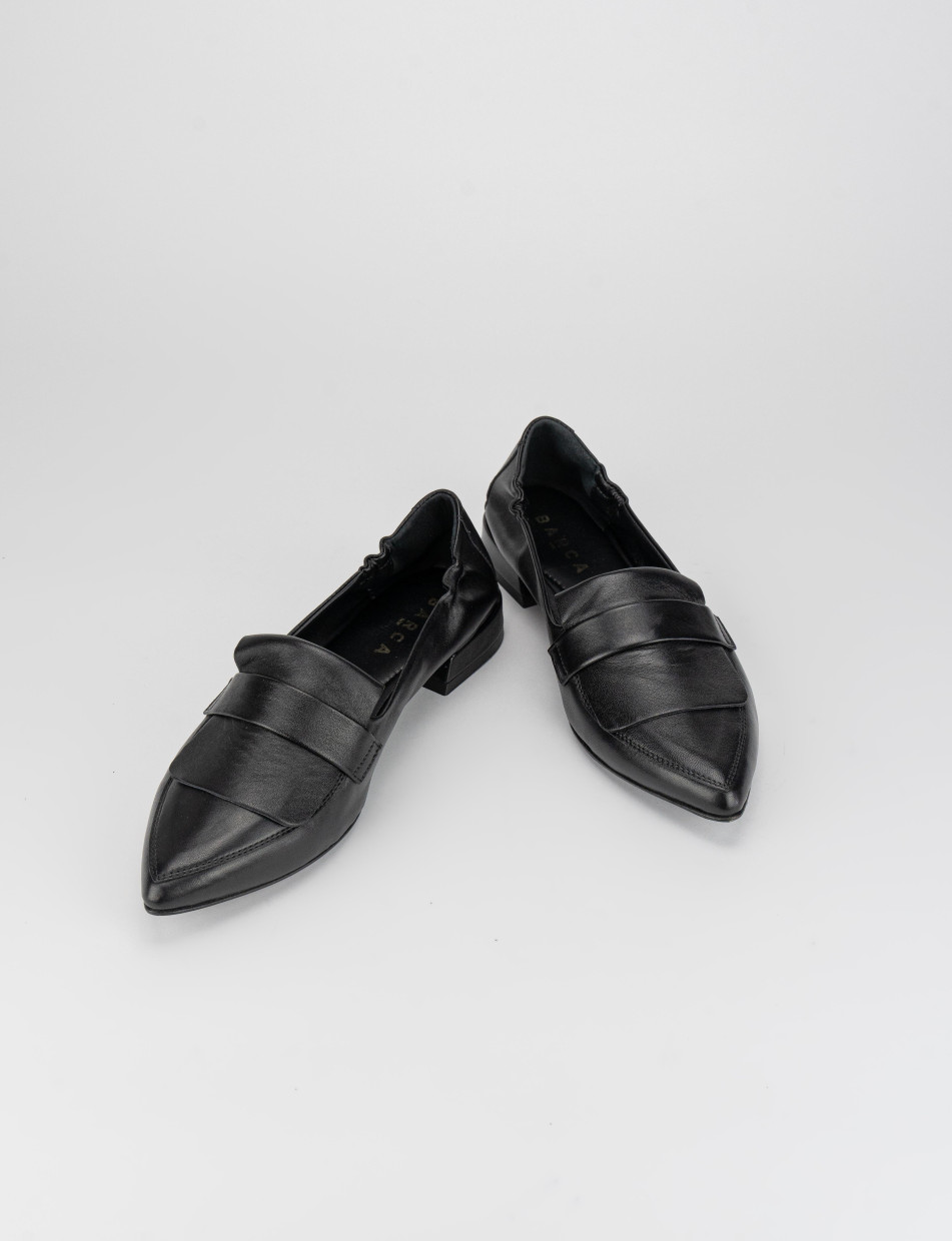 Loafers heel 1 cm black leather