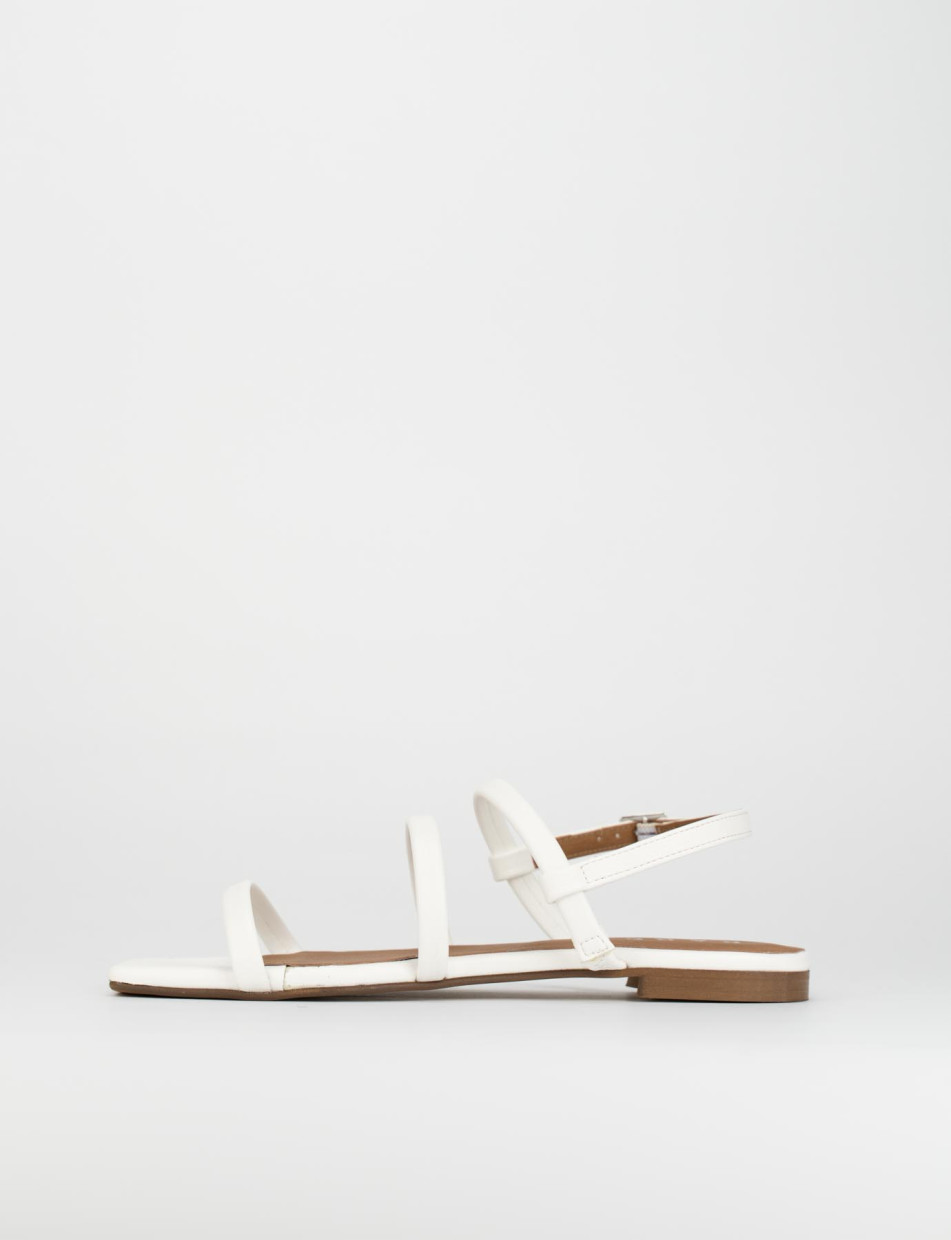 Low heel sandals heel 1 cm white leather