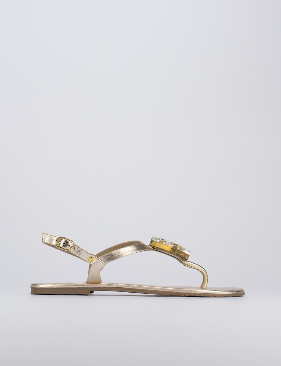 Flip flops heel 1 cm gold leather