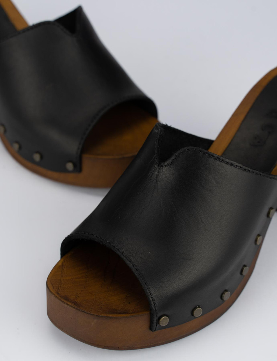 Wedge heels heel 7 cm black leather