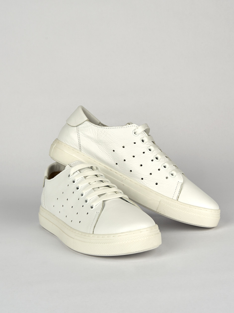 Sneakers white leather