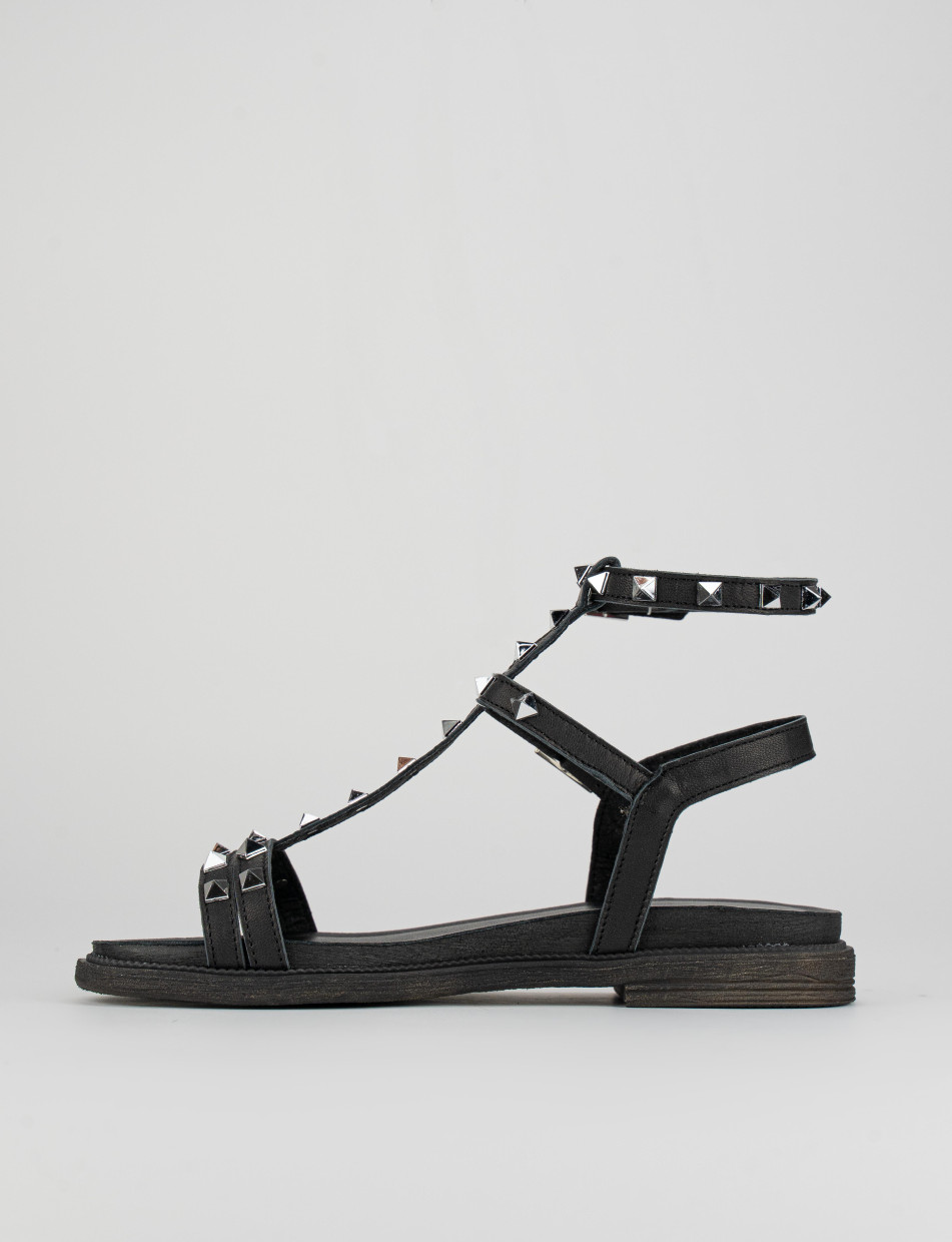 Sandalo tacco 1 cm nero pelle