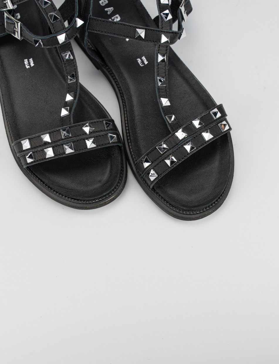 Sandalo tacco 1 cm nero pelle