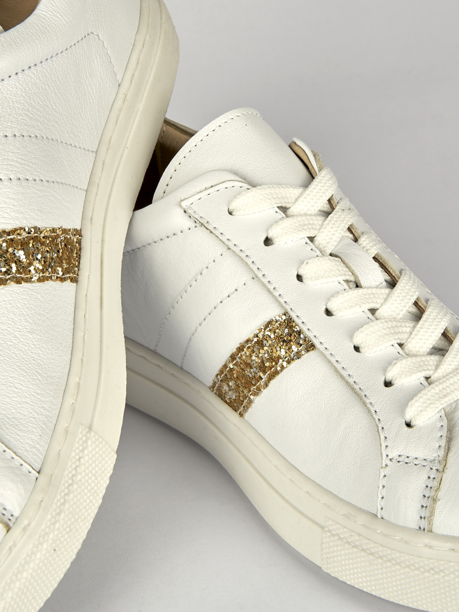 Sneakers white leather