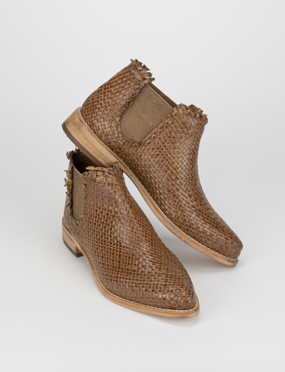 Low heel ankle boots heel 1 cm beige leather