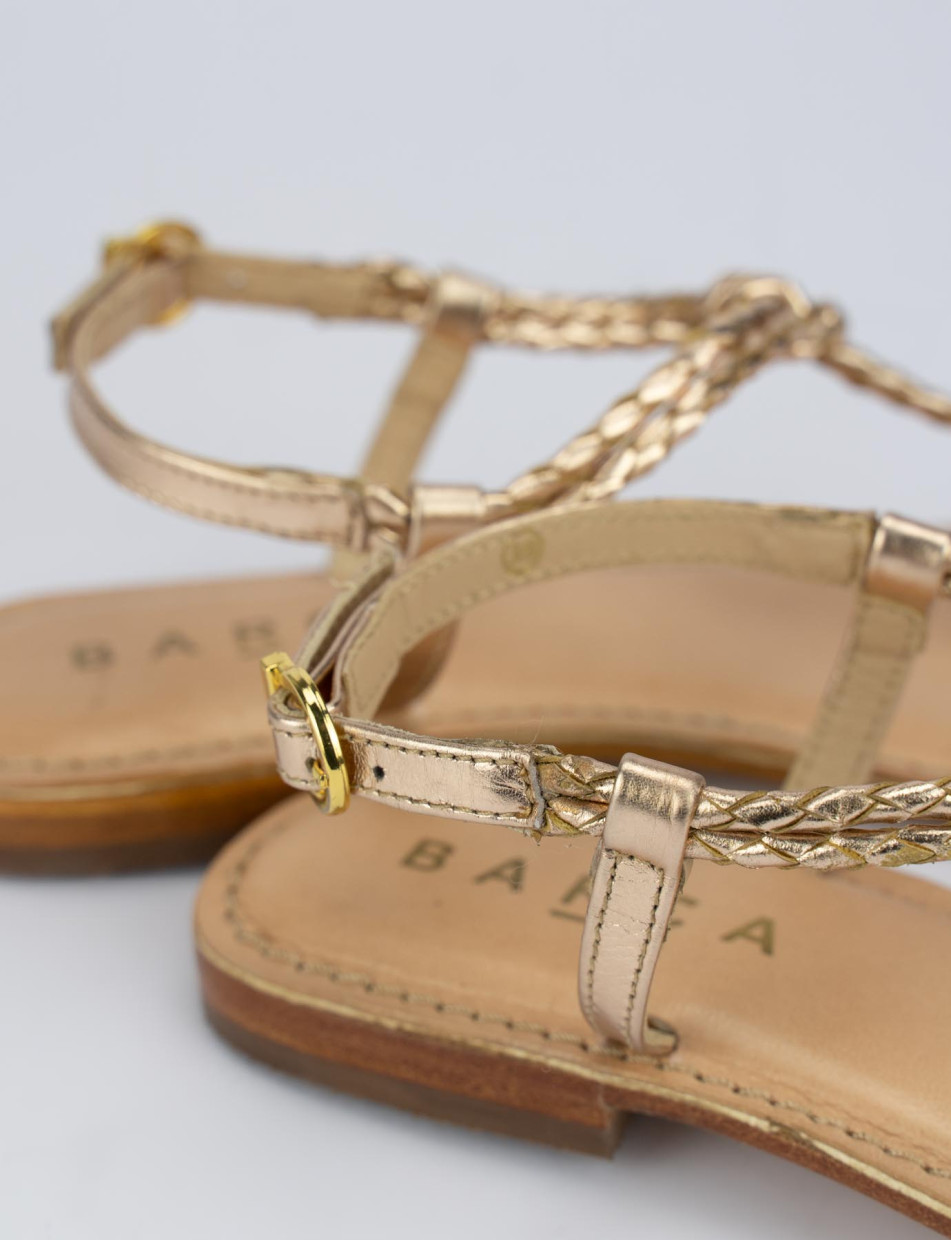 Flip flops heel 1 cm gold leather