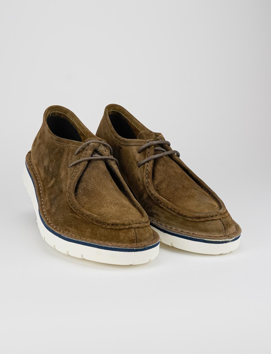 Lace-up shoes dark brown chamois