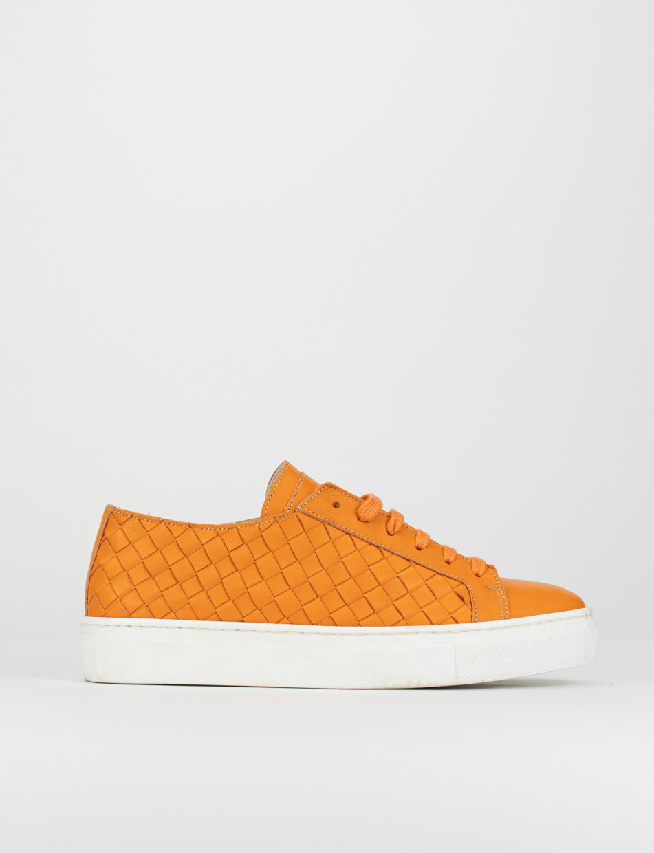 Sneakers orange leather