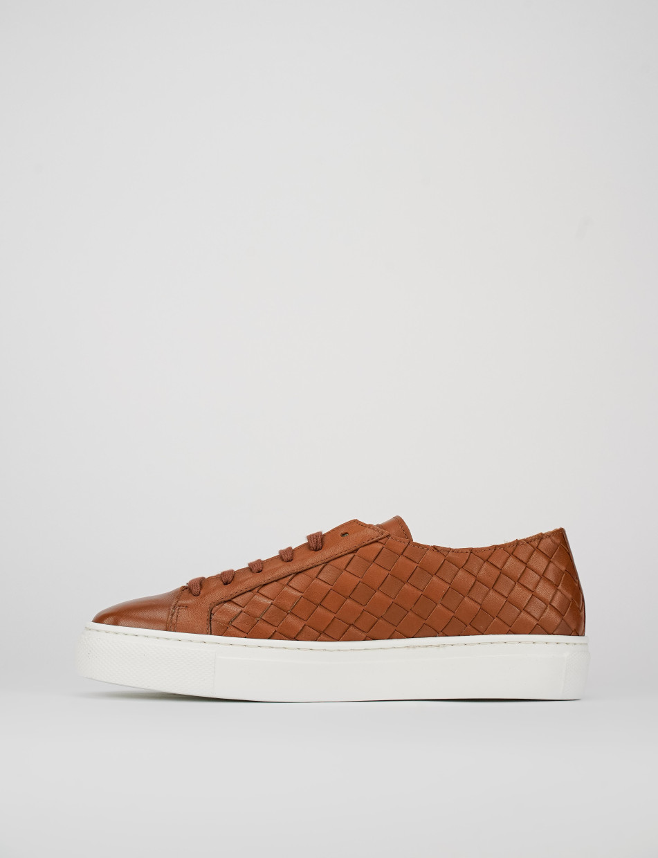 Sneakers brown leather