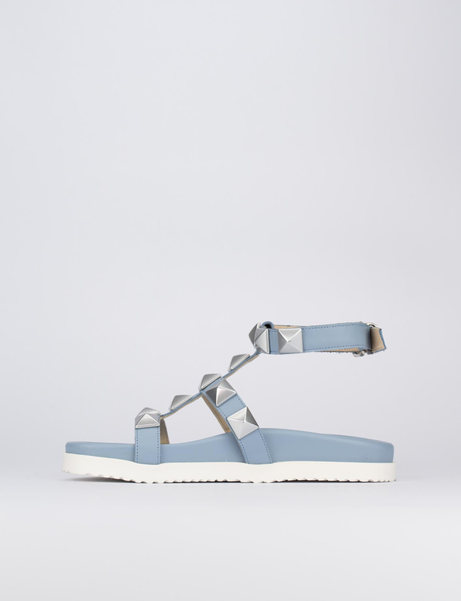 Sandalo tacco 1 cm azzurro pelle