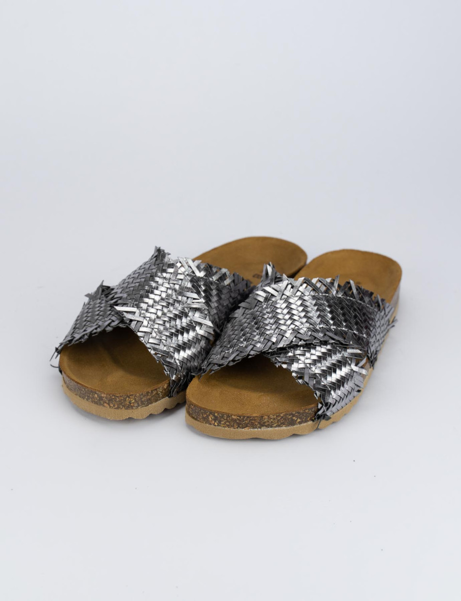 Slippers heel 1 cm silver leather