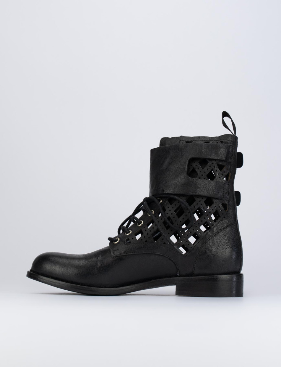 Combat boots heel 1 cm black leather