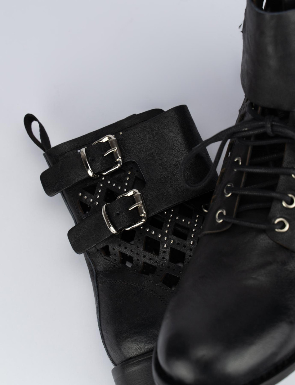 Combat boots heel 1 cm black leather