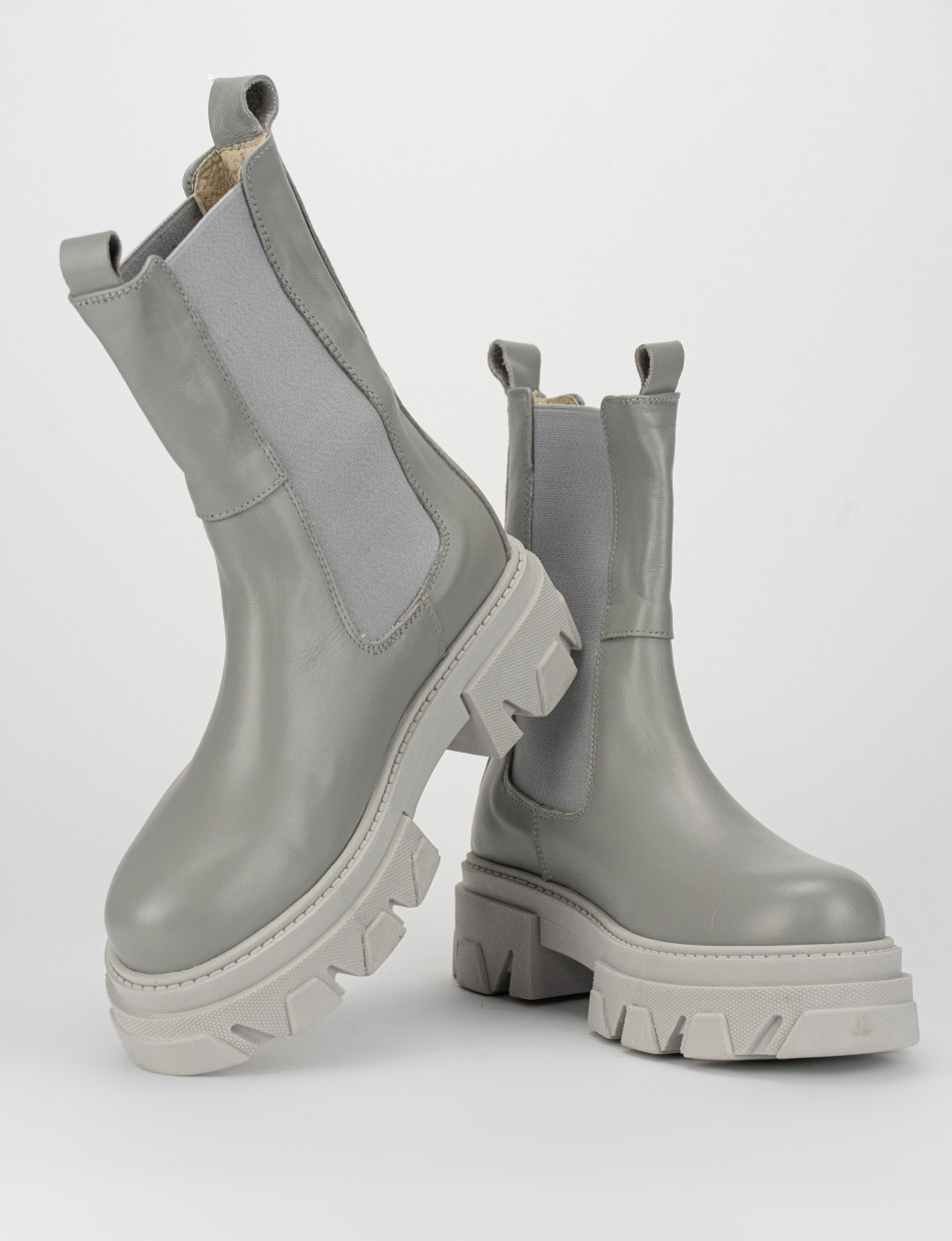 Low heel ankle boots heel 2 cm grey leather