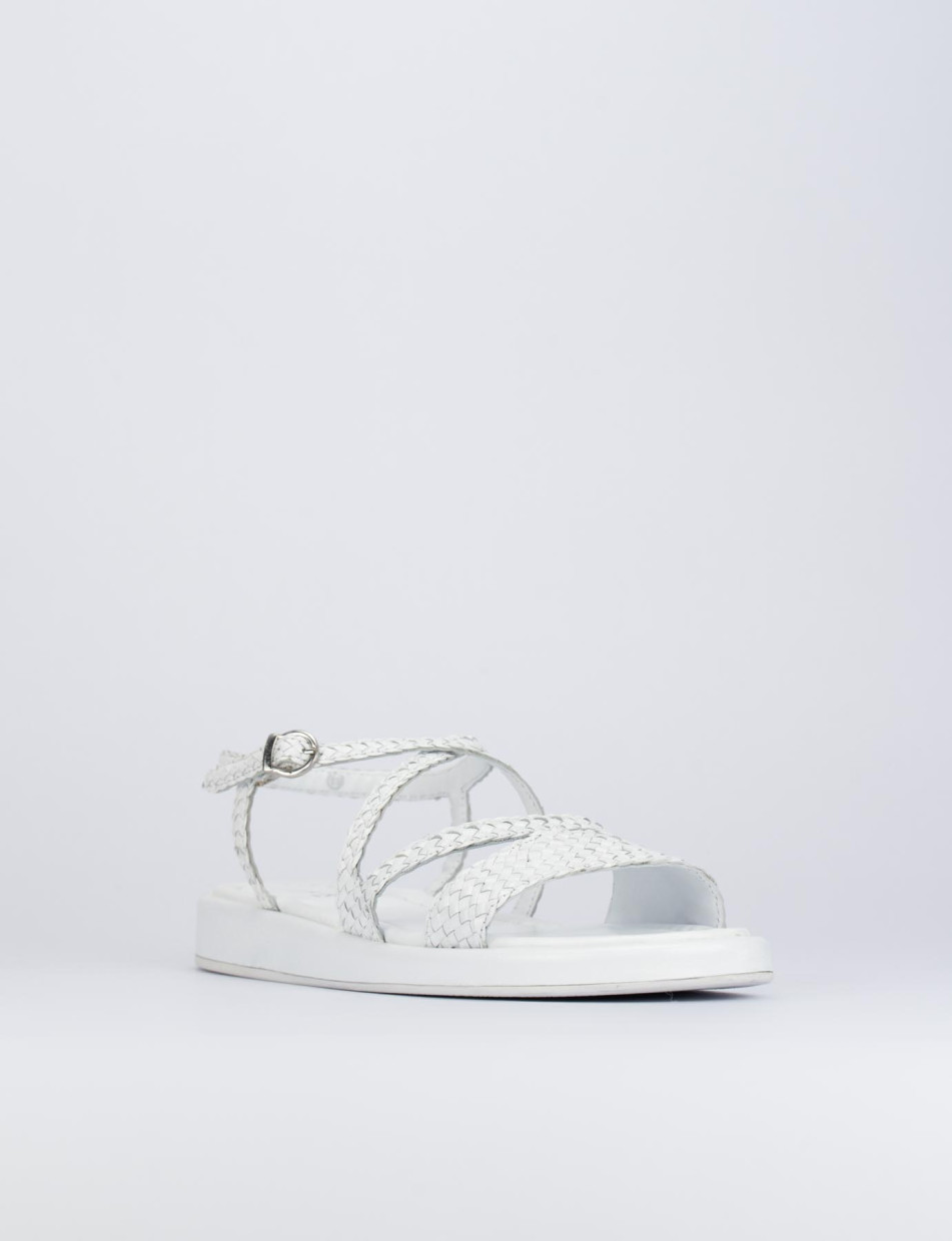 Low heel sandals heel 1 cm white leather