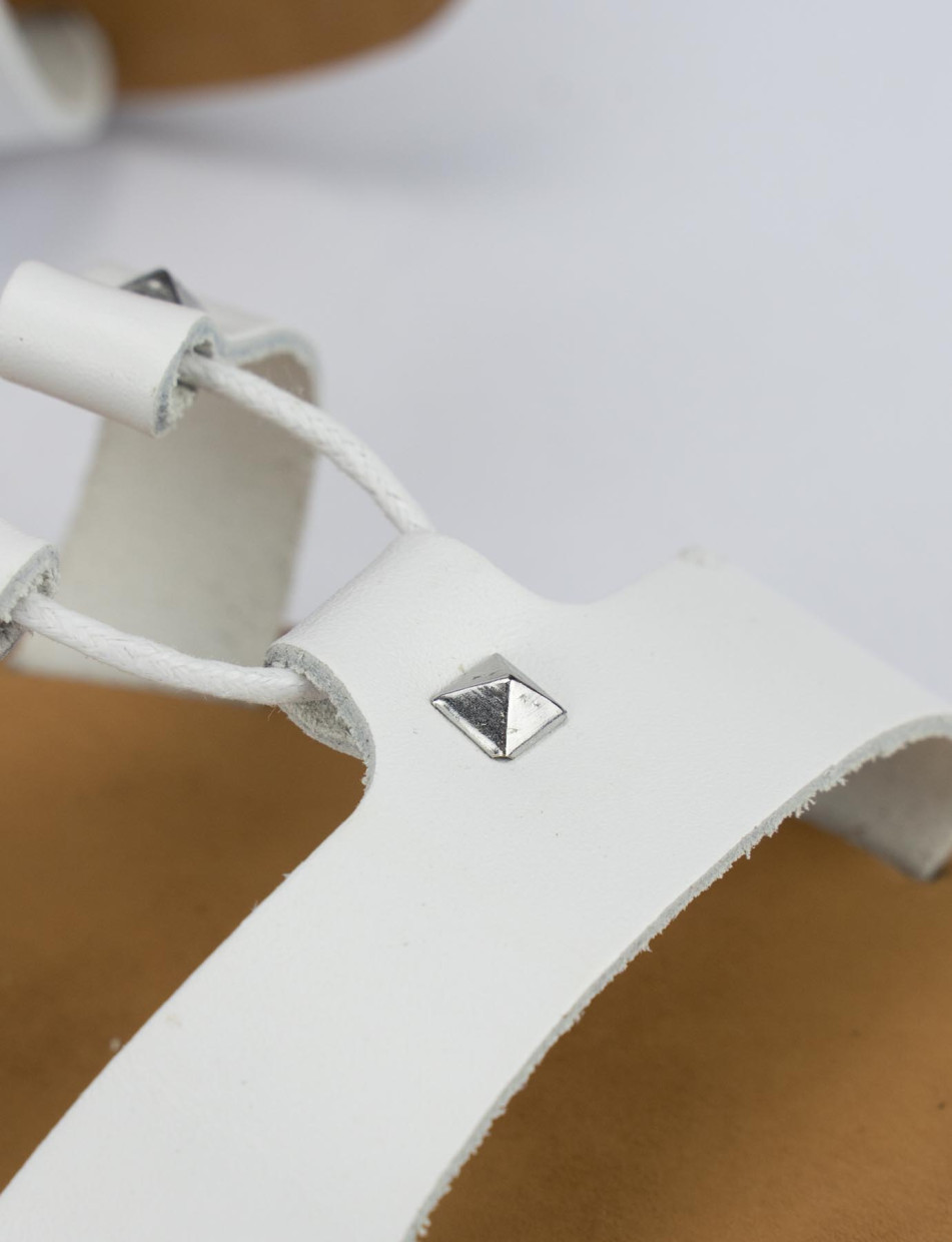 Sandalo tacco 1 cm bianco pelle