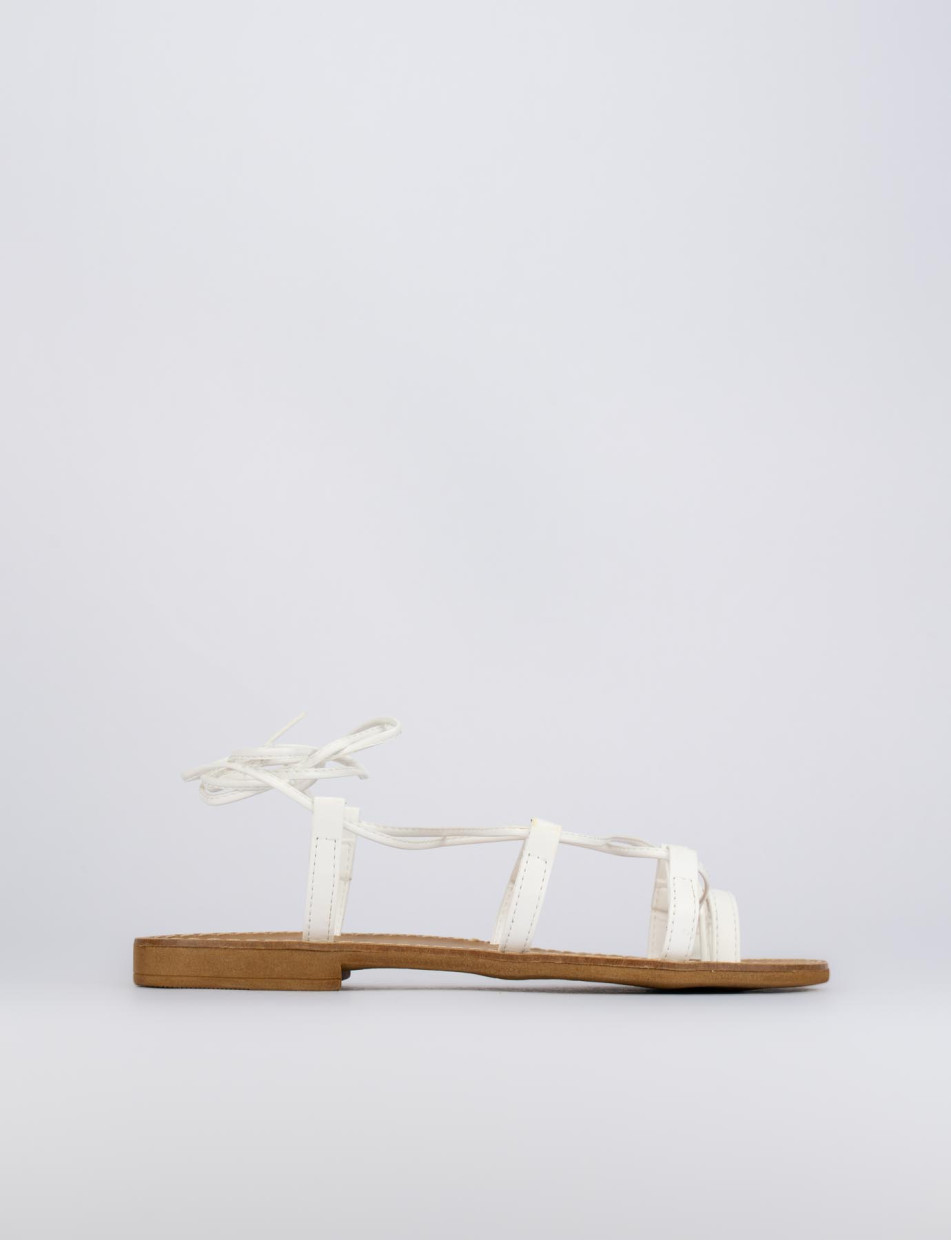 Low heel sandals heel 1 cm white leather