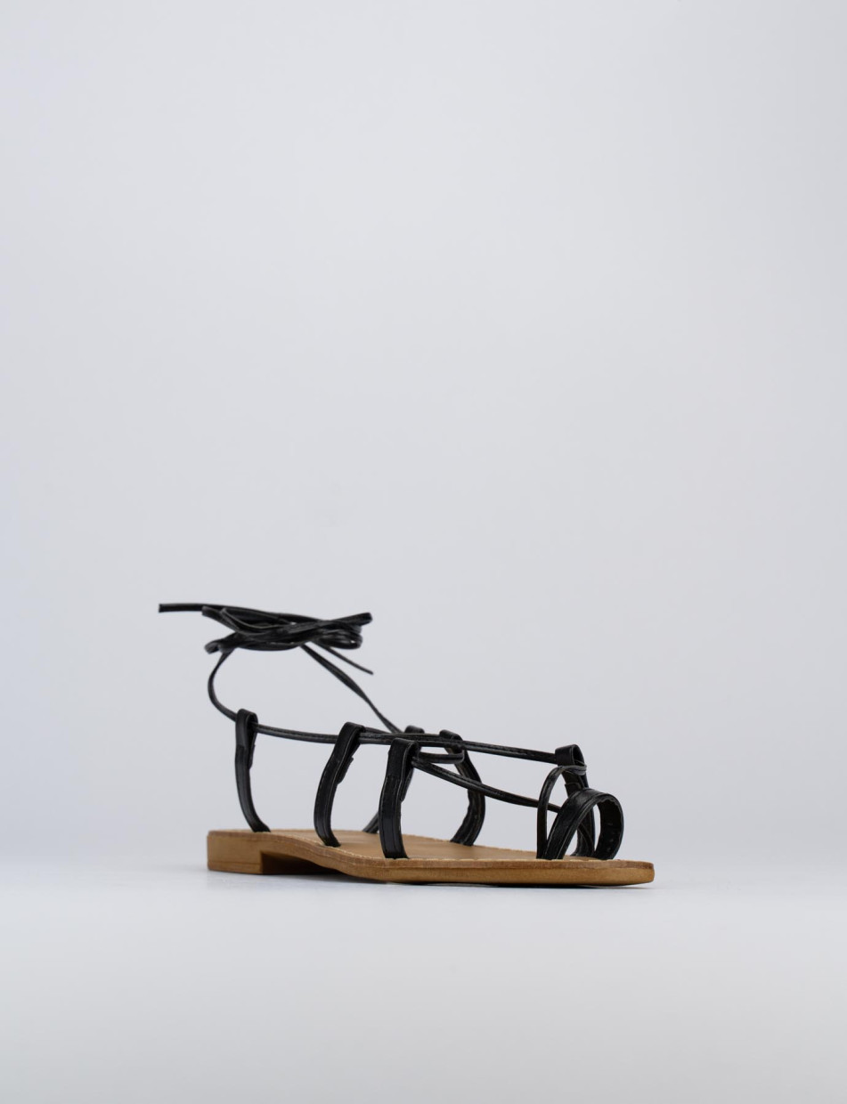 Low heel sandals heel 1 cm black leather