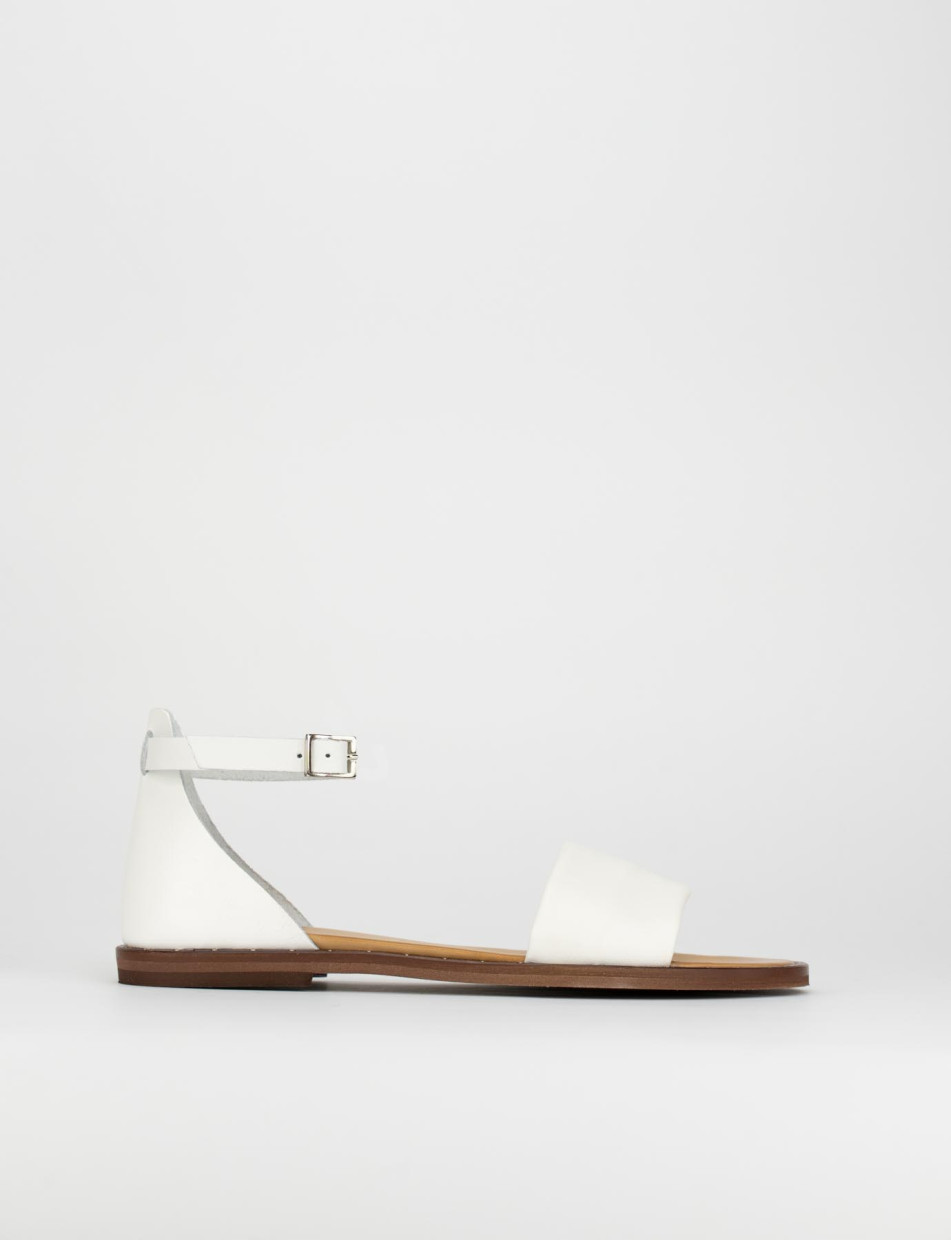 Low heel sandals heel 1 cm white leather