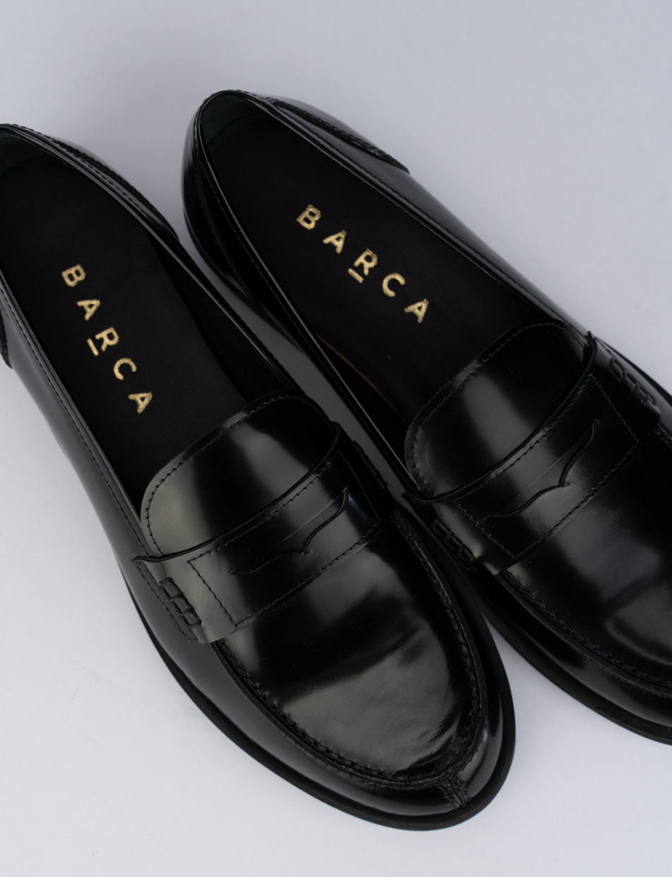 Loafers heel 2 cm black leather
