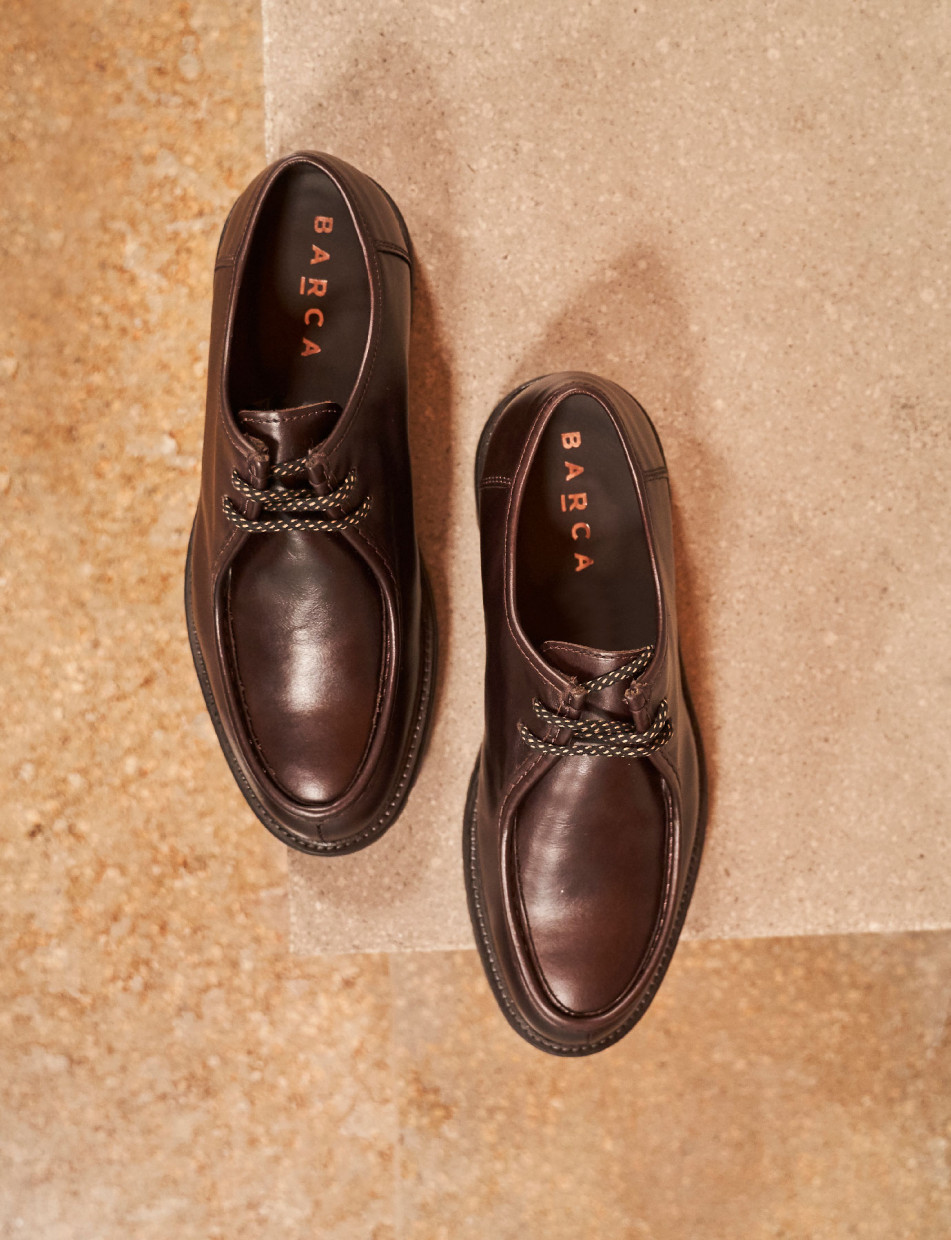 Lace-up shoes dark brown leather