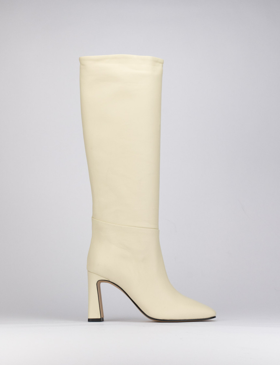 High heel boots heel 9 cm white leather