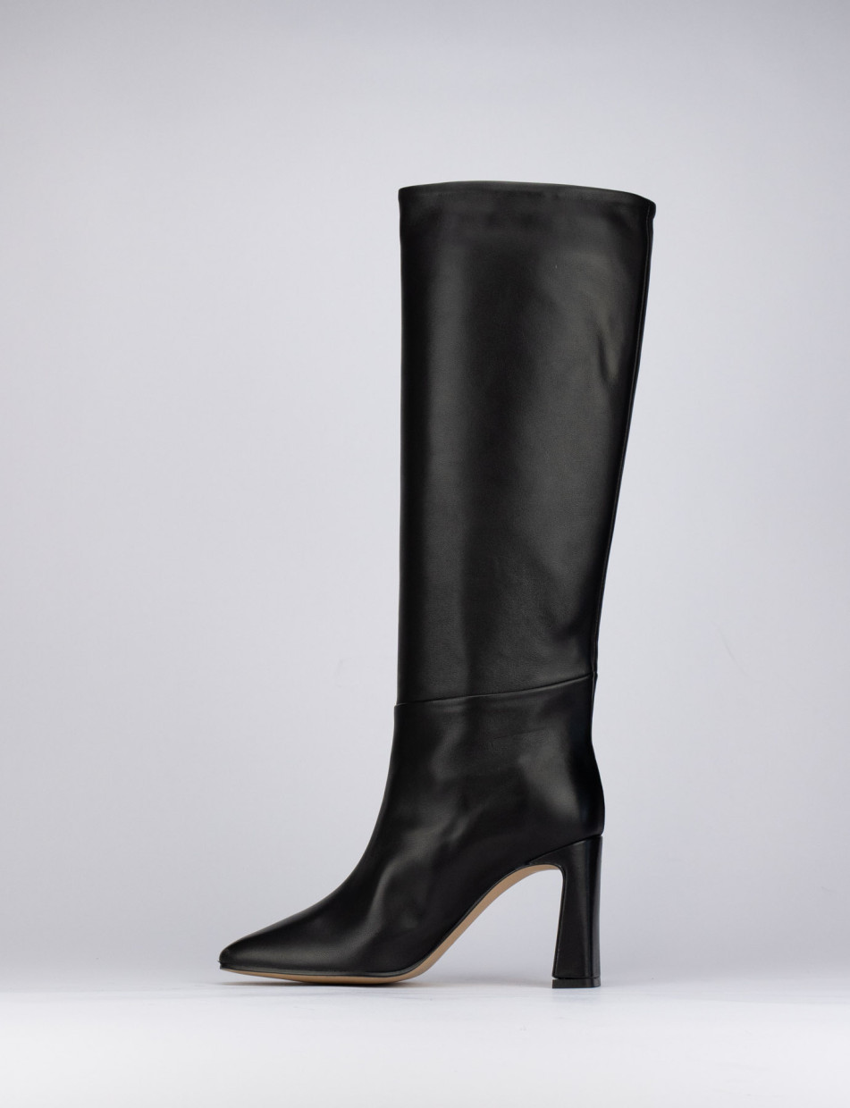 High heel boots heel 9 cm black leather