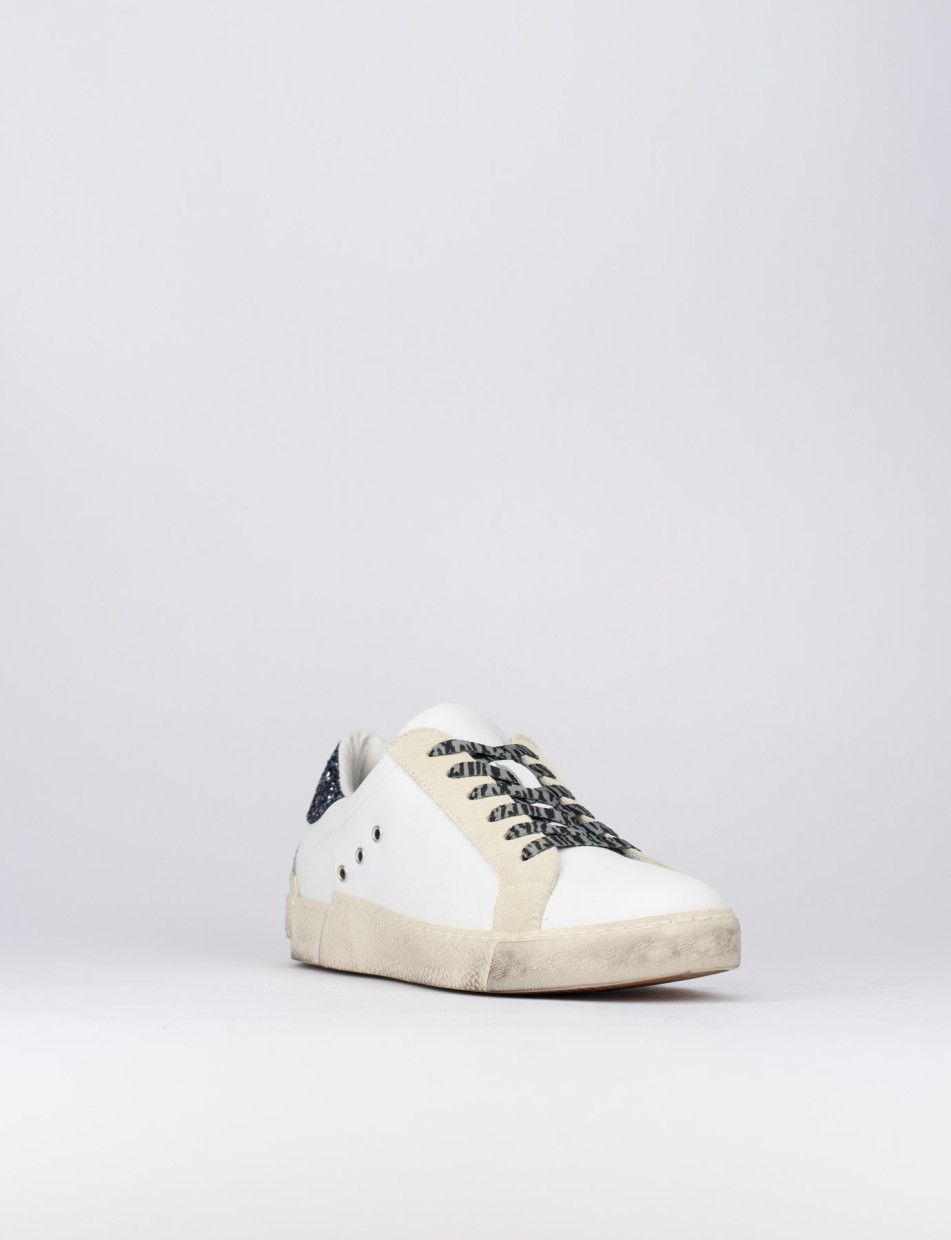 Sneakers white leather