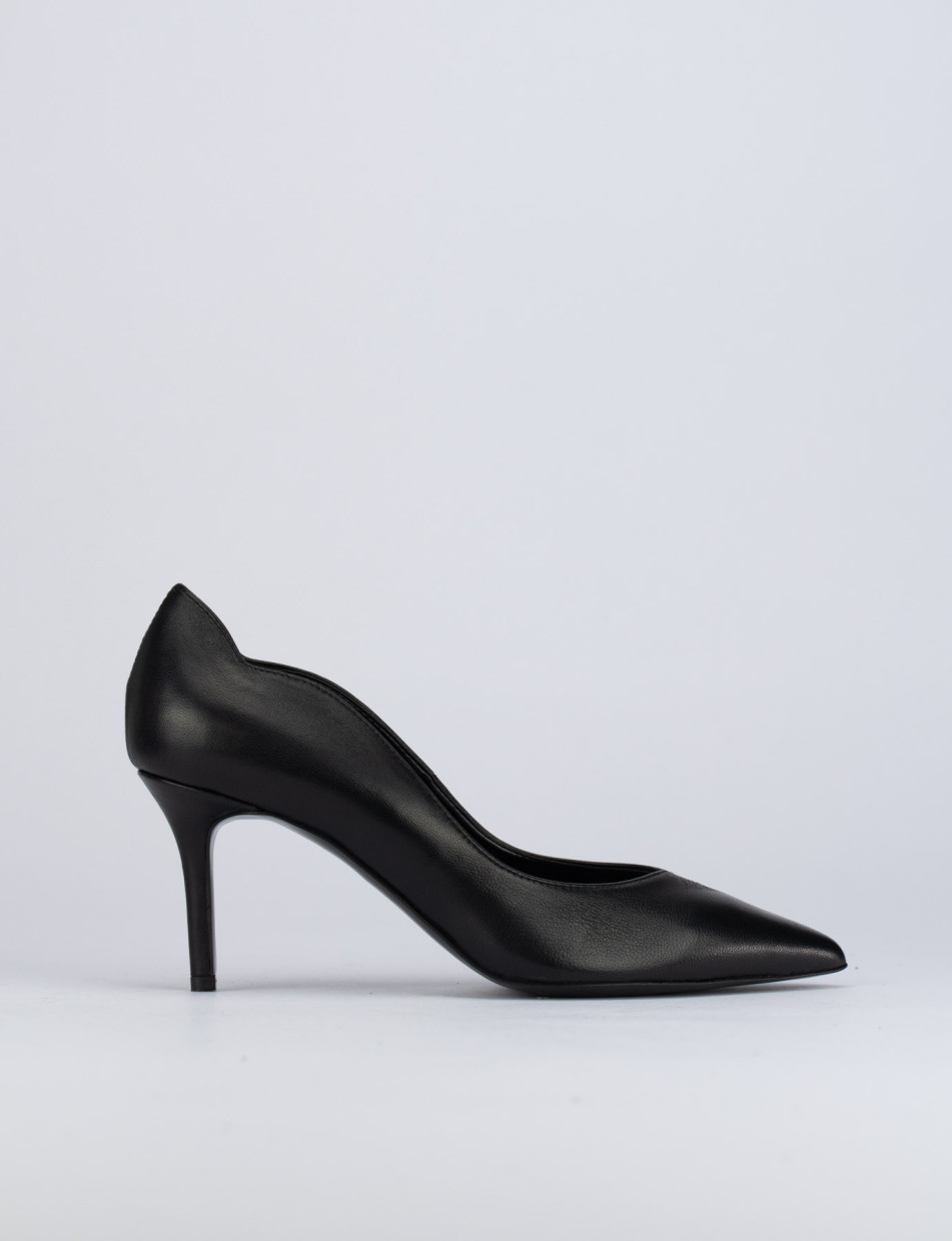 Decolte tacco 9 cm nero pelle