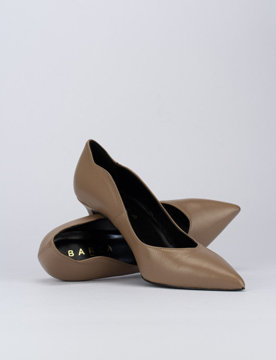 Decolte tacco 9 cm beige pelle