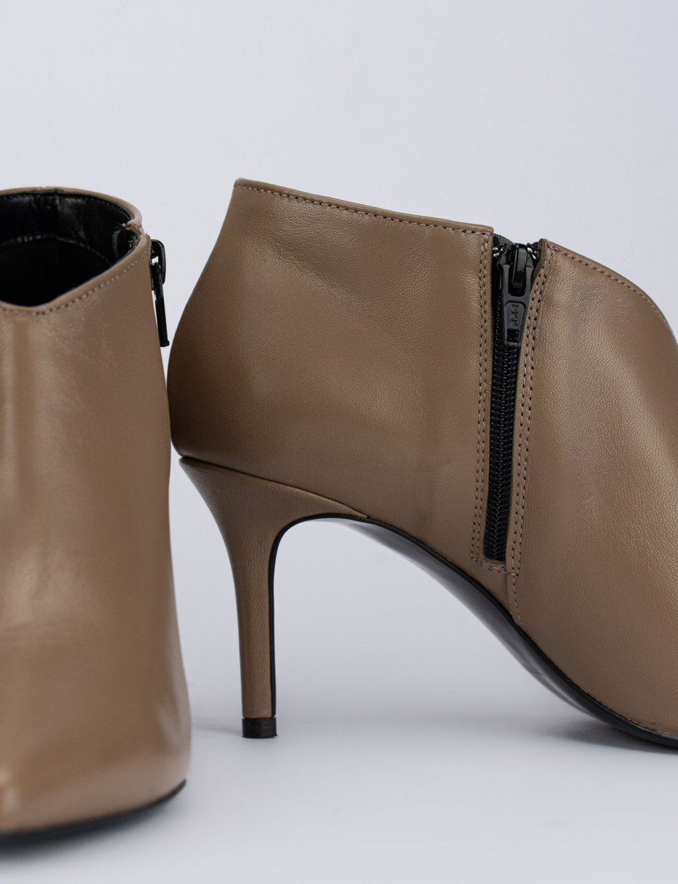 High heel ankle boots woman heel 5 cm beige leather Barca Stores