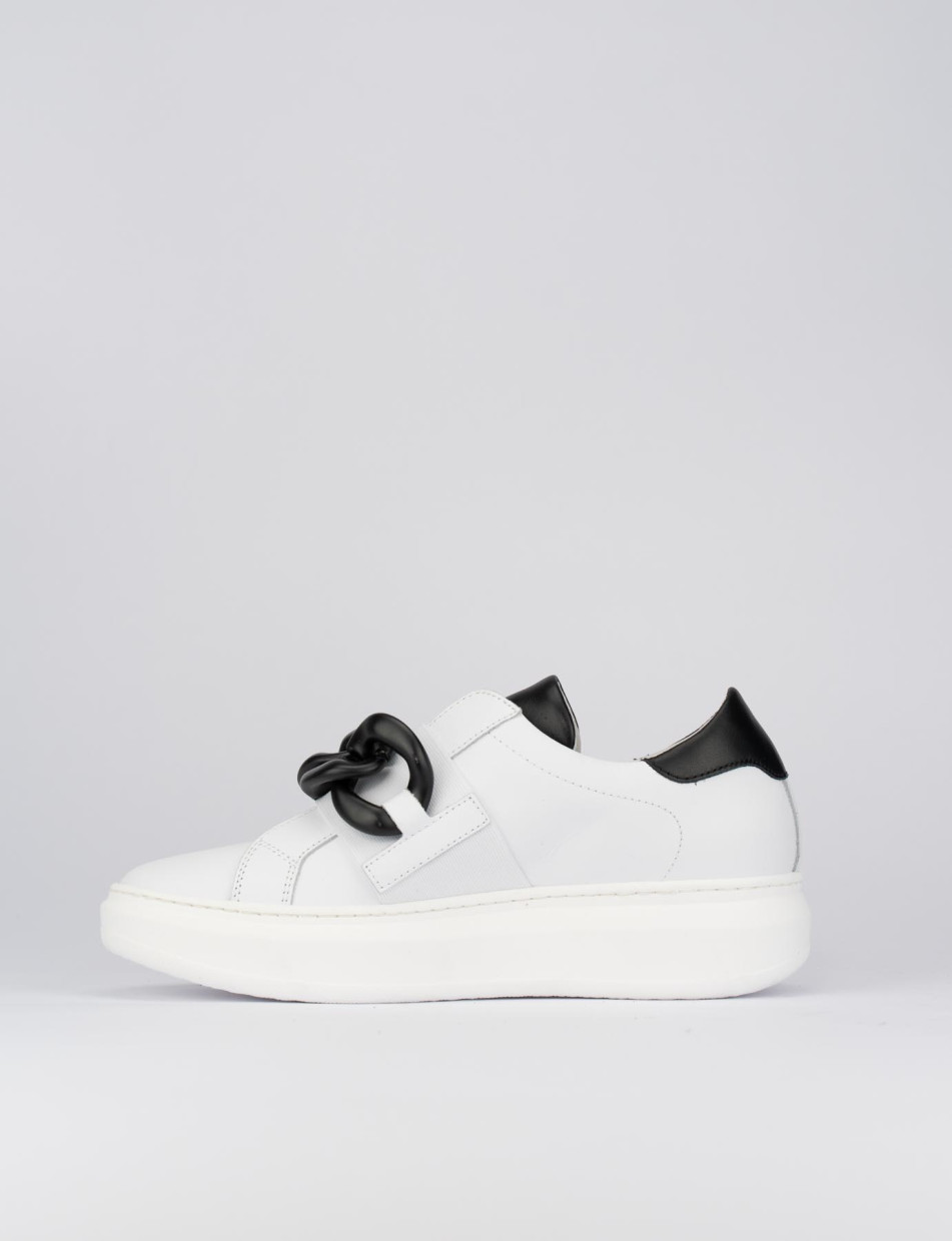 Sneakers white leather