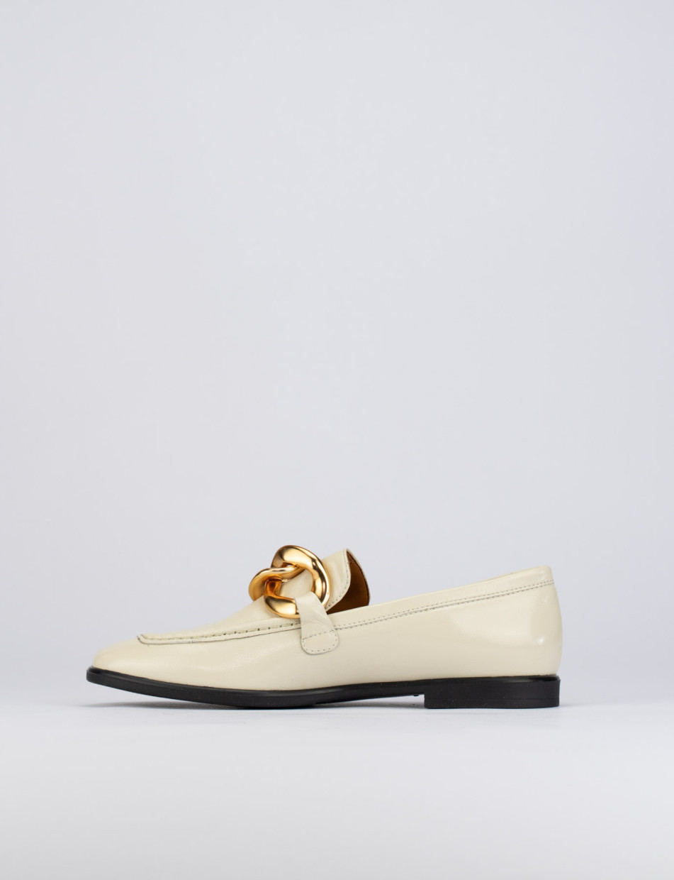 Loafers heel 1 cm white leather