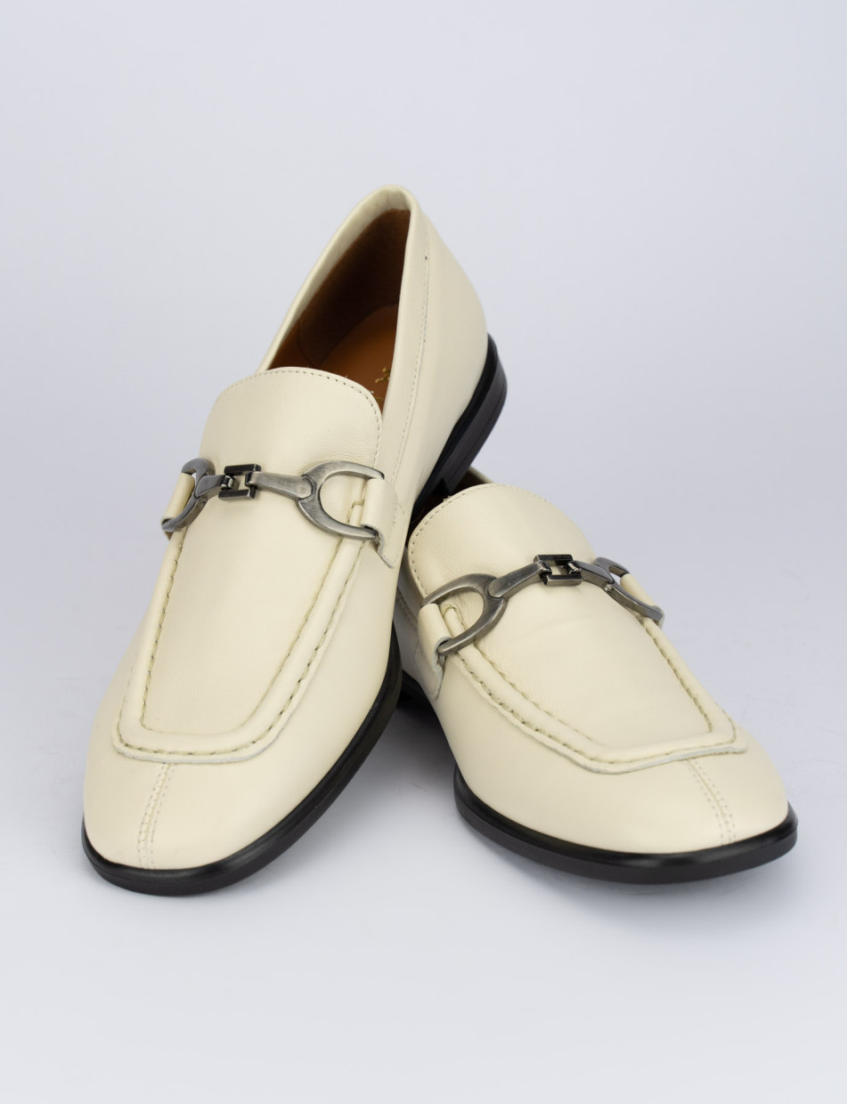 Loafers heel 1 cm white leather