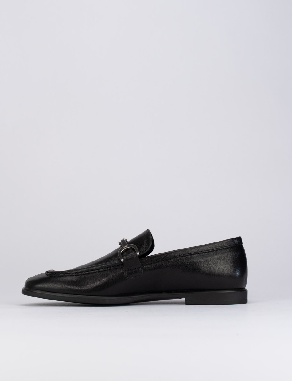 Mocassino tacco 1 cm nero pelle