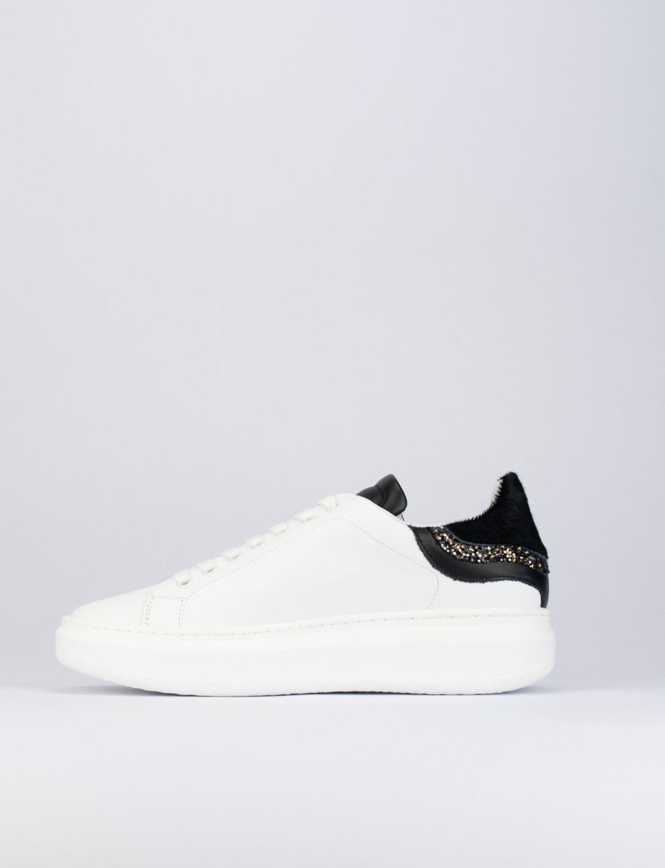 Sneakers white leather