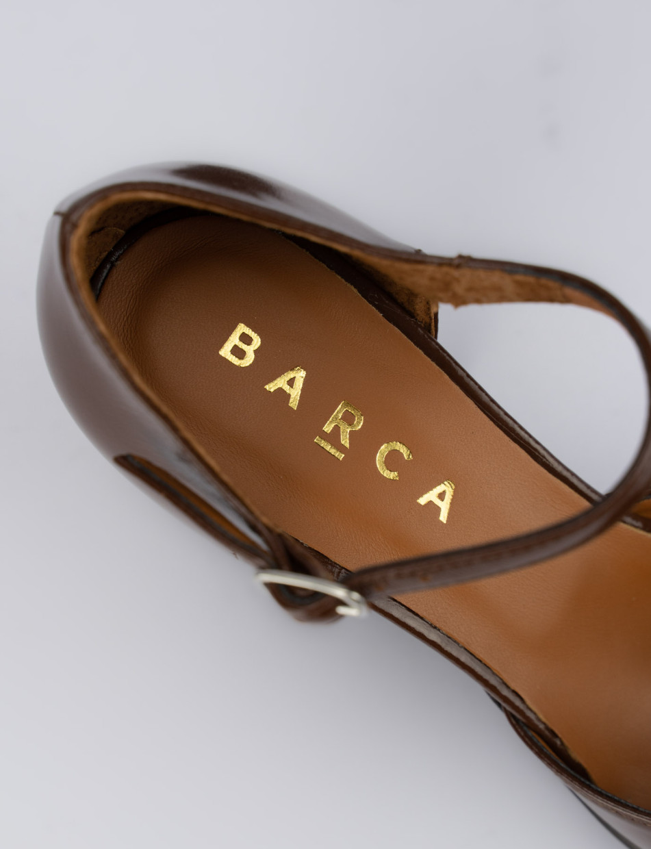 Dark brown pumps size 9 top