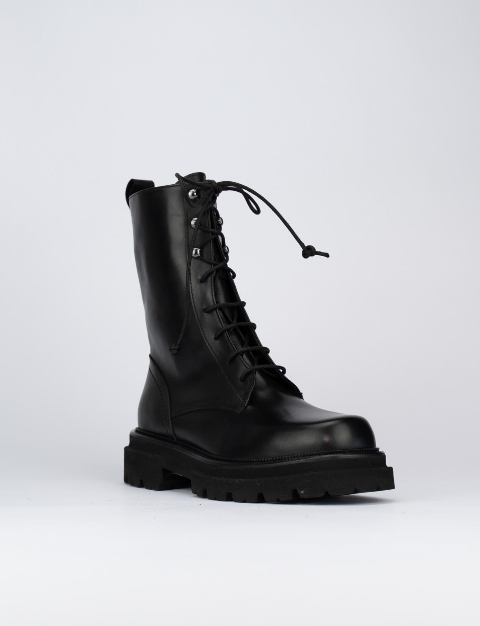 Combat boots heel 1 cm black leather